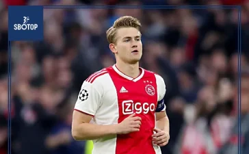 SBOTOP Bayern Munich's Financial Strategy: Bundesliga Expert Optimistic About Matthijs de Ligt Transfer