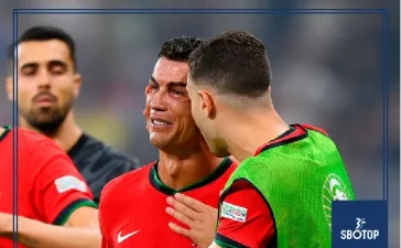 SBOTOP Cristiano Ronaldo’s Agony: A Night of Frustration and Tears