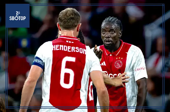 SBOTOP: Ajax Thrashes Besiktas 4-0 in Europa League Showdown as Henderson Clashes with Teammate