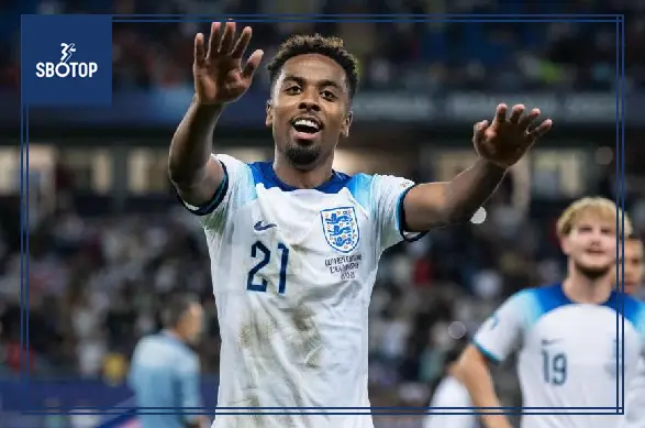 SBOTOP: Lee Carsley to Hand Angel Gomes First England Start