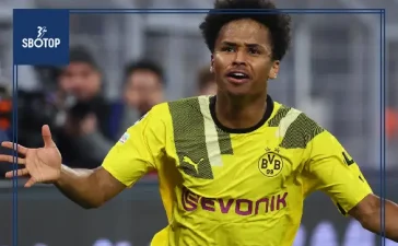 SBOTOP: Manchester United Eye Borussia Dortmund’s Rising Star Karim Adeyemi Amidst Competition from Newcastle and Liverpool