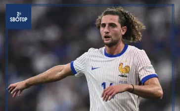 SBOTOP: Manchester United and Arsenal Hesitant on Adrien Rabiot Due to High Wage Demands