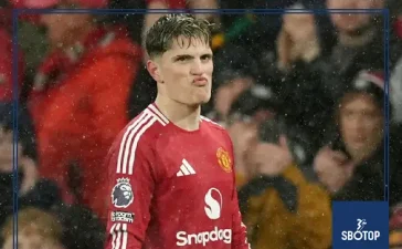 SBOTOP: Gary Neville Shares Transfer Insights on Rashford, Garnacho, Sancho, Antony, and Mainoo at Man Utd