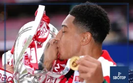 SBOTOP: Sunderland Midfielder Heads to Germany for Transfer Talks with Eintracht Frankfurt Post-Promotion Triumph