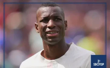 SBOTOP: Nicolas Jackson's Future in Doubt as Juventus and Napoli Show Interest After Red Card Incident