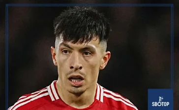 SBOTOP: Man Utd's Lisandro Martinez Focused on Early Comeback from Injury Ahead of Next Season