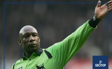 SBOTOP Uriah Rennie Premier League’s First Black Referee Passes Away at 65: Tributes to a Trailblazer