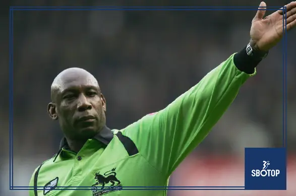 SBOTOP Uriah Rennie Premier League’s First Black Referee Passes Away at 65: Tributes to a Trailblazer