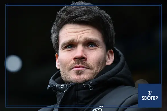 SBOTOP: Danny Rohl Plans Honest Talks with Squad to Rebuild Unity After Tumultuous Summer at Sheffield Wednesday