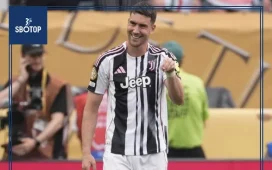 SBOTOP Juventus in a Bind: Kolo Muani Too Pricey, Vlahovic Hard to Offload