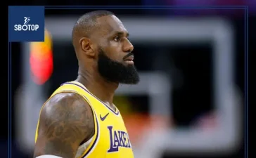 SBOTOP-LeBron James Remains Silent on Future with Los Angeles Lakers Amid Contract Speculations