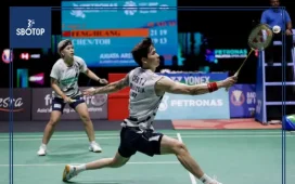 SBOTOP: Tang Jie and Ee Wei Struggle at the Net in Crucial Match Moment