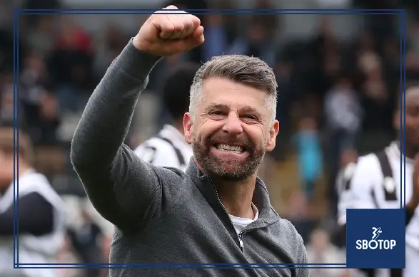 SBOTOP: Stephen Robinson Commits Future to St Mirren with New Contract Running Until 2028