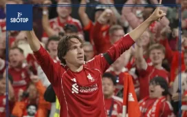 SBOTOP_ Arne Slot Sends Strong Signal About Chiesa’s Future After Liverpool Victory