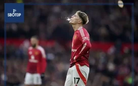 SBOTOP: Controversy Strikes Alejandro Garnacho Seen with Vape Amid Man United Exit Rumors