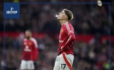 SBOTOP: Controversy Strikes Alejandro Garnacho Seen with Vape Amid Man United Exit Rumors