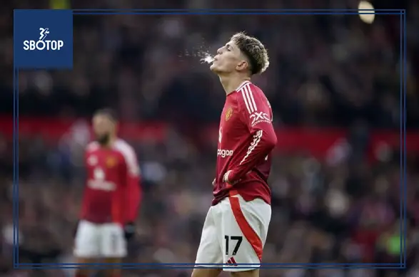 SBOTOP: Controversy Strikes Alejandro Garnacho Seen with Vape Amid Man United Exit Rumors