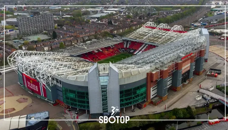 SBOTOP: Manchester United Post Record Revenues Amid On-Field Struggles and Job Cuts