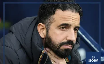 SBOTOP Between the Lines: Why Ruben Amorim’s Three-at-the-Back Stubbornness Is Becoming Manchester United’s Biggest Weakness