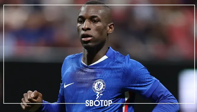 SBOTOP: Bayern Munich Land Chelsea Striker Nicolas Jackson on £70.5m Loan-to-Buy Deal