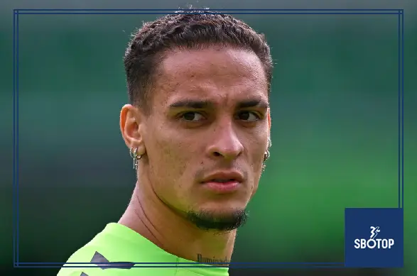 SBOTOP: Manchester United Agree Permanent Deal as Antony Nears Real Betis Switch
