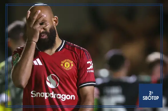 SBOTOP: Grimsby Stun Man Utd in 12-11 Penalty Epic After Onana’s Blunders in Carabao Cup Thriller