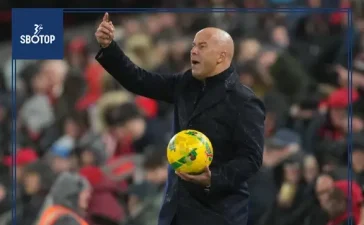 SBOTOP Liverpool in Crisis: Arne Slot Admits Six Defeats Are “Far Too Many”