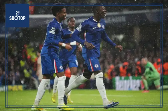 SBOTOP: Chelsea Crush Ajax 5-1, with a Little Help from Lady Luck