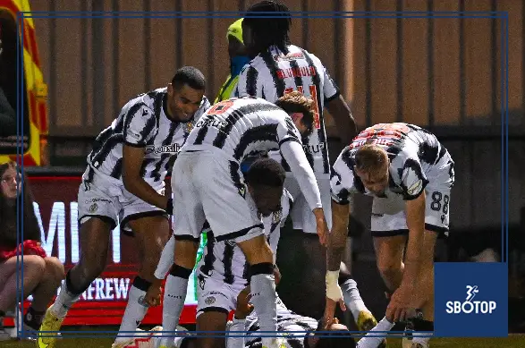 SBOTOP Stalemate in Paisley: St Mirren Hold Leaders Hearts to a Dramatic 2-2 Draw Despite Spirited Comeback