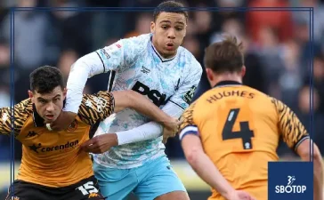 SBOTOP Late Drama at the MKM: Luke Berry Strikes to Earn Charlton a Crucial Point Against Hull City