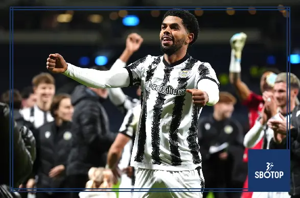 SBOTOP: St Mirren Thrash Motherwell 4-1 to Reach First Scottish League Cup Final in 12 Years