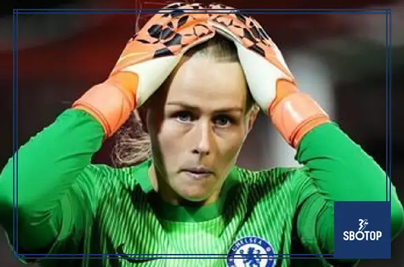 SBOTOP: Chelsea’s Hannah Hampton Faces Lengthy Layoff as Bompastor Reveals Quad Injury Could Sideline Her for Rest of Year