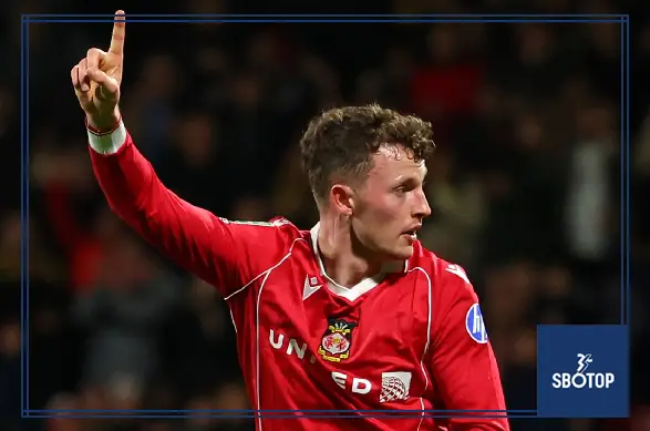 SBOTOP: Phil Parkinson’s Wrexham Squad Leverages Gatorade Sports Science Insights to Boost Performance Through Hydration