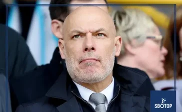 SBOTOP Howard Webb Clarifies: Elite Referee Not Demoted Despite Raising Complaint