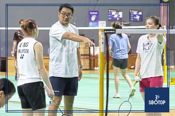 SBOTOP Coach Rosman: The Silent Power Driving Pearly-Thinaah’s Rise to World Prominence