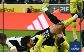 SBOTOP Newcastle's Penalty Against Tottenham Analyzed: Dermot Gallagher Questions Referee's Focus on Grappling