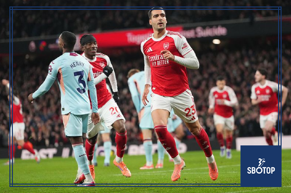 SBOTOP : Aston Villa vs Arsenal Prediction High-Stakes Premier League Clash on December 6 2025