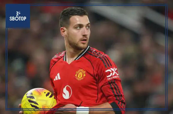 SBOTOP : Dalot Downplays His First Man United Goal at Old Trafford After Draw vs West Ham