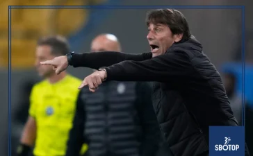 SBOTOP : Napoli Win Supercoppa as Antonio Conte Stays Humble but Takes Swipe at Manchester United