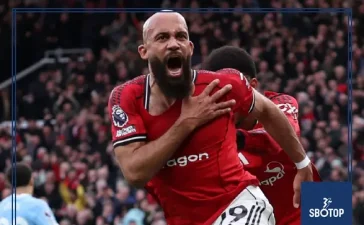 SBOTOP: Michael Carrick Shines in Old Trafford Return as Man Utd Clinch 2-0 Derby Victory over Man City