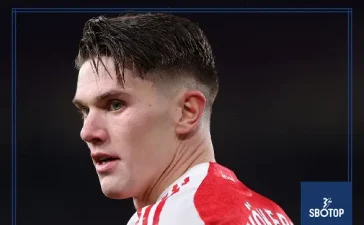 SBOTOP: Gary Neville Slams Gyökeres’ Display as Arsenal Striker Fails to Impact Liverpool Clash