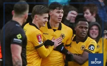 SBOTOP: Strand Larsen Fires Hat-Trick as Wolves Cruise to Dominant 6-1 FA Cup Victory over Shrewsbury