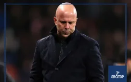 SBOTOP: Liverpool Manager Slot Points to Adverse Conditions and Squad Issues Following Dramatic Loss