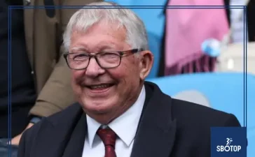 SBOTOP Ferguson Steps In : Manchester United’s Critical Choice Between Carrick and Solskjaer