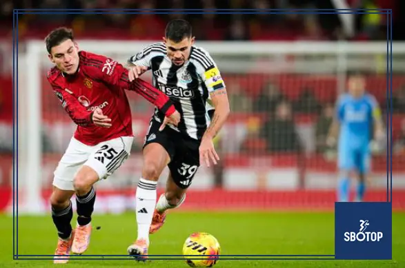 SBOTOP Manchester United Midfield Overhaul : Manuel Ugarte Could Follow Casemiro Out the Door