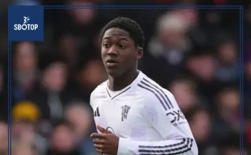 SBOTOP Napoli Left Empty-Handed: Kobbie Mainoo’s New Era Under Carrick Quashes Transfer Rumors to Italy