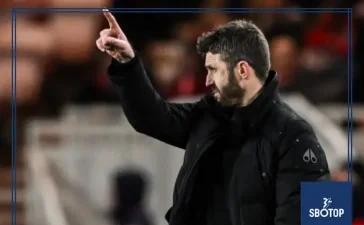 SBOTOP : Can Michael Carrick Save Manchester United This Season