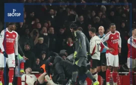 SBOTOP_ Conor Bradley’s Season Cut Short as Arne Slot Admits Liverpool Plans Have Fallen Apart