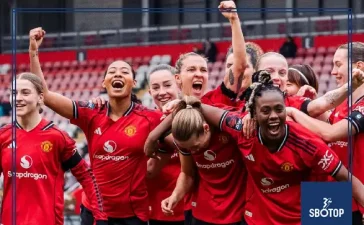 SBOTOP: Lisa Naalsund’s Brace Propels Manchester United Past Liverpool into Second in WSL