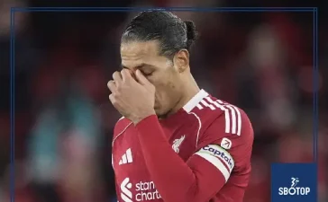 SBOTOP: Jamie Carragher Warns Liverpool Could Fall Short of Champions League Qualification After Manchester City Defeat